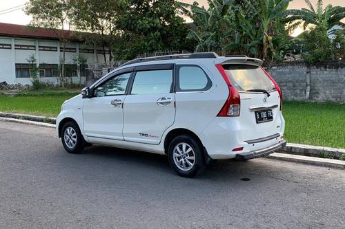 Beli mobil bekas