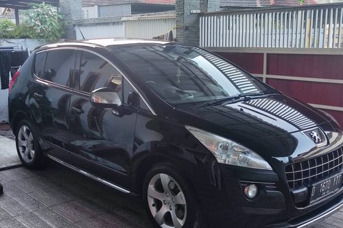 Second Hand 2013 Peugeot 3008  1.6 AT TRIPTONIC