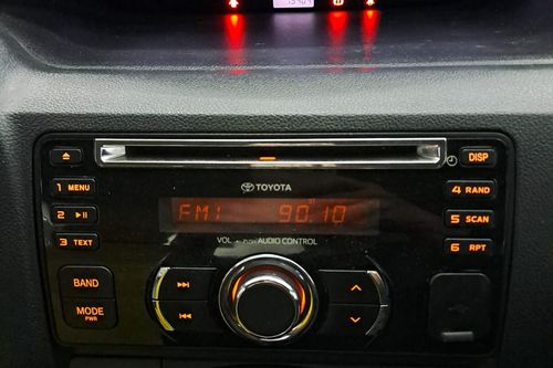 2013 Toyota Etios Valco G M/T bekas