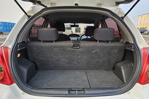 Old 2012 Toyota Yaris E 1.5L AT
