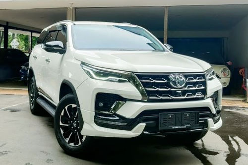 2021 Toyota Fortuner 4x2 2.8 GR Sport AT DSL tua
