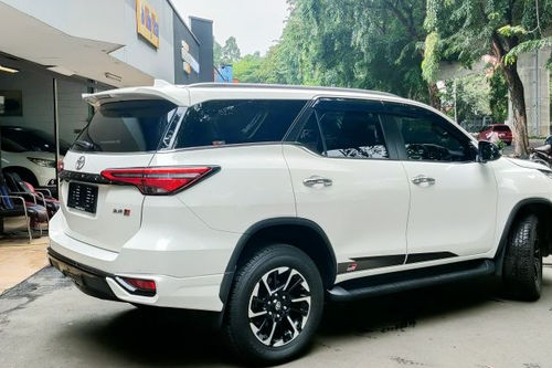 Dijual 2021 Toyota Fortuner 4x2 2.8 GR Sport AT DSL bekas