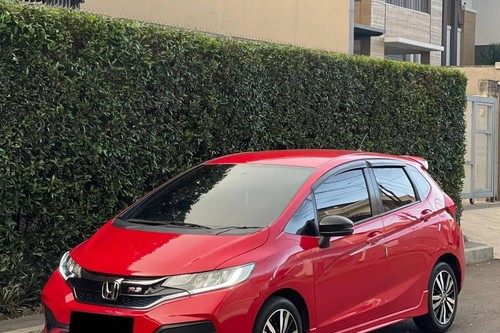 2018 Honda Jazz  1.5 AT VTEC ABS NEW bekas