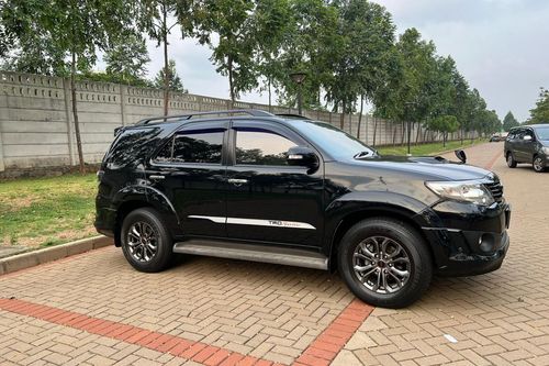 2015 Toyota Fortuner 2.5L G VNT TRD Diesel AT bekas
