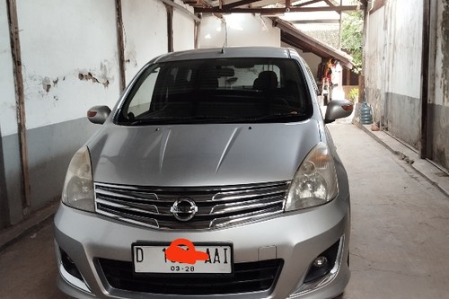 2013 Nissan Grand Livina  1.5 XV MT bekas