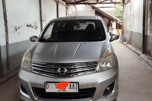 2013 Nissan Grand Livina  1.5 XV MT bekas
