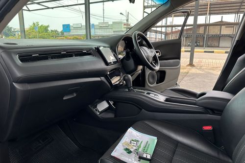 2017 Honda HRV 1.5L E CVT bekas
