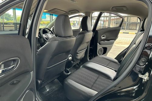 2017 Honda HRV 1.5L E CVT bekas
