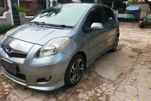 2009 Toyota Yaris  S Limited AT