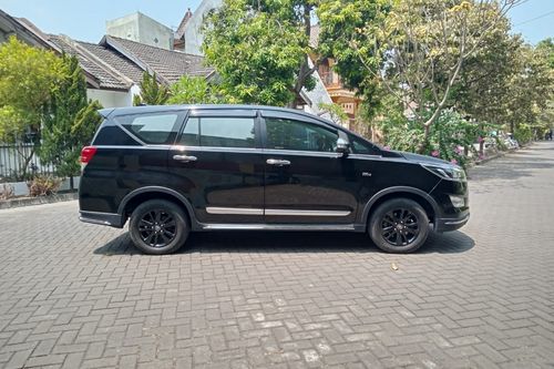 2016 Toyota Kijang Innova 2.0 G AT LUX bekas