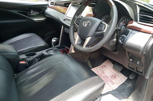 2016 Toyota Kijang Innova 2.0 G AT LUX bekas