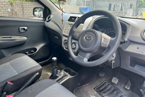 Beli mobil bekas