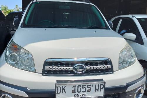 2014 Daihatsu Terios  TX MT ADVENT bekas