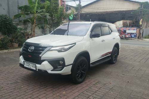 2019 Toyota Fortuner VRZ 4X2 TRD 2.4L AT bekas