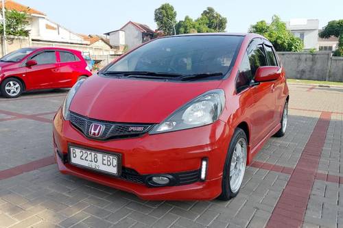 2013 Honda Jazz  1.5L RS AT bekas