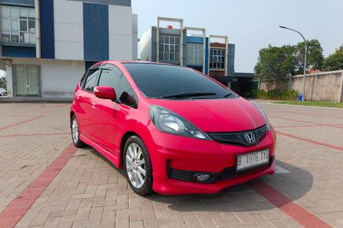 2014 Honda Jazz  RS 1.5 CVT bekas