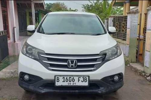 2013 Honda CR-V  2.4L AT bekas