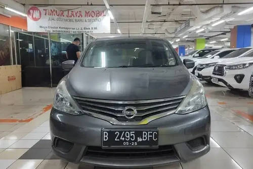 2015 Nissan Grand Livina 1.5 SV CVT bekas