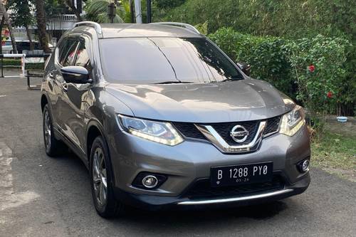 2016 Nissan X Trail  2.5 CVT Ultimate bekas