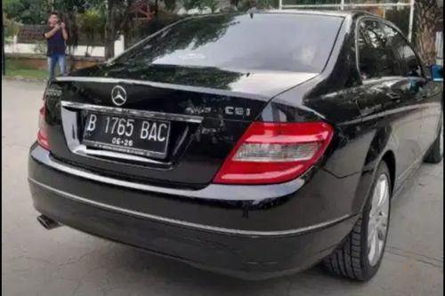 Old 2011 Mercedes Benz C-Class C 200 CGI CLASSIC