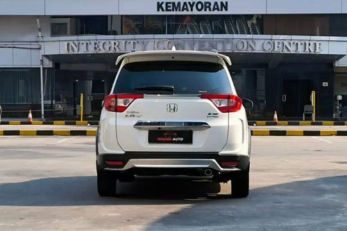Beli mobil bekas