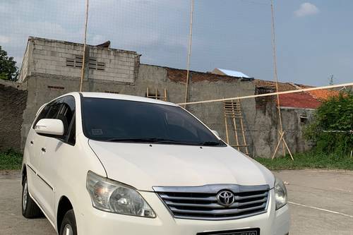 2013 Toyota Kijang  G 2.0 AT Luxury bekas