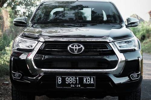 2021 Toyota Hilux 2.4L D-Cab E 4x4 MT bekas