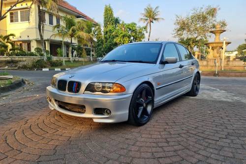 1999 BMW 3 Series Sedan  318iAt bekas