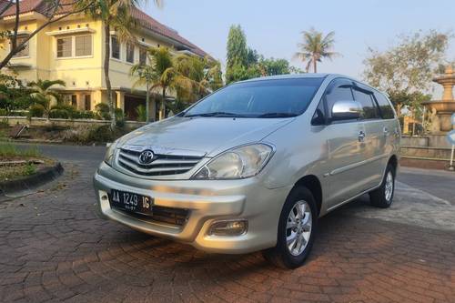 2011 Toyota Kijang Innova 2.0 G MT bekas