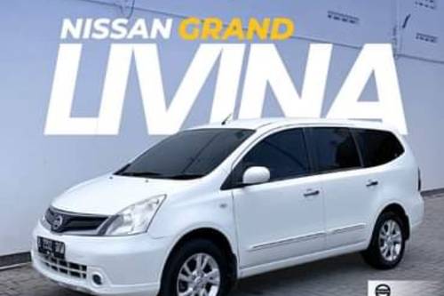 2011 Nissan Grand Livina  XV AT bekas