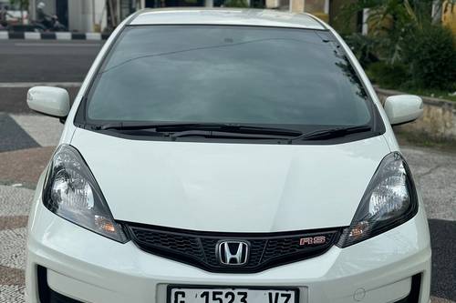 2014 Honda Jazz  VTEC MMC A/T bekas