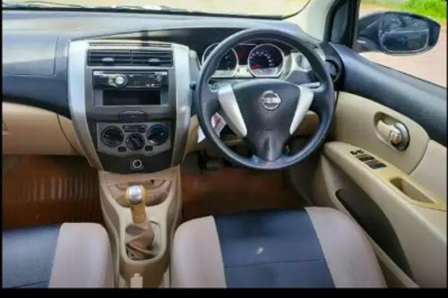 Used 2016 Nissan Grand Livina 1.5 SV MT