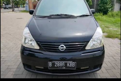 2012 Nissan Serena  2.0 AT bekas