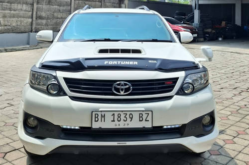 2014 Toyota Fortuner 4X2 2.5L MT TRD bekas