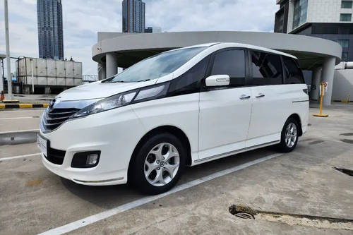 2013 Mazda Biante Skyactive bekas