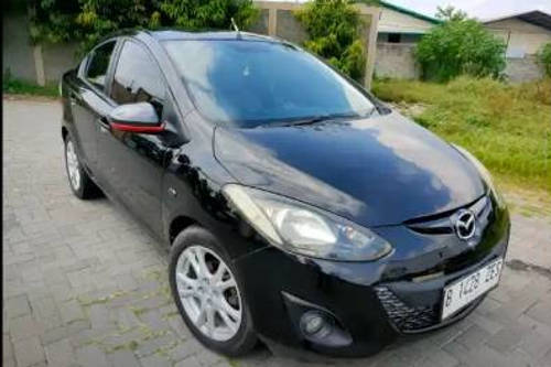 2010 Mazda 2 Sedan  R 1.5 AT bekas