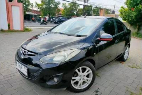 Second hand 2010 Mazda 2 Sedan R 1.5 AT 