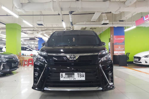 2017 Toyota Voxy 2.0L AT bekas