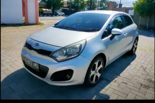 Used 2015 Kia Rio  1.4 M Bensin MT