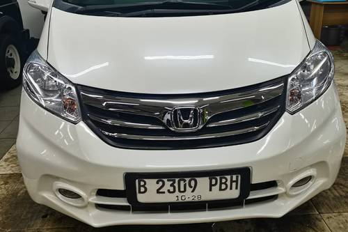 2013 Honda Freed  PSD bekas