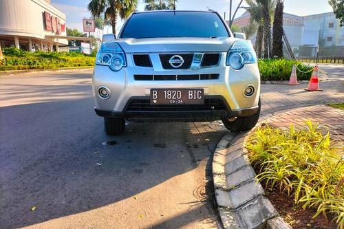 2014 Nissan X-Trail  2.0 MT AUTECH FL bekas