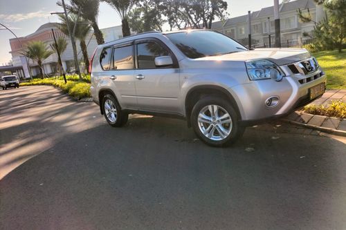 Dijual 2014 Nissan X Trail 2.0 MT AUTECH FL bekas