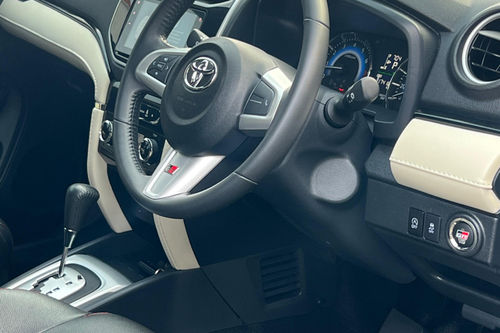 Dijual 2022 Toyota Rush 1.5 S AT GR Sport bekas