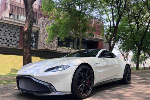 2019 Aston Martin Vantage Coupe AT bekas