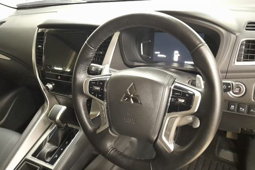 2023 Mitsubishi Pajero Sport Dakar AT 4x2 bekas