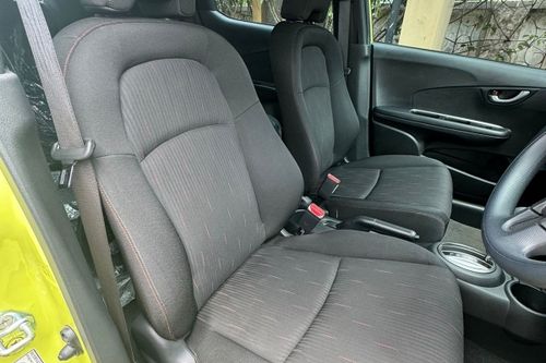 Dijual 2024 Honda Brio RS 1.2L AT bekas