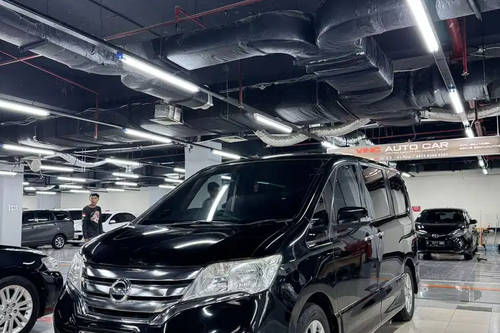 2014 Nissan Serena  2.0L Highway Star AT bekas