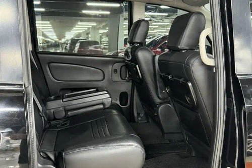 Second hand 2014 Nissan Serena 2.0L Highway Star AT 