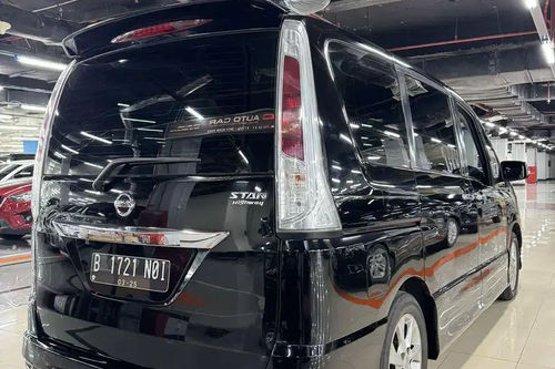 Used 2014 Nissan Serena 2.0L Highway Star AT