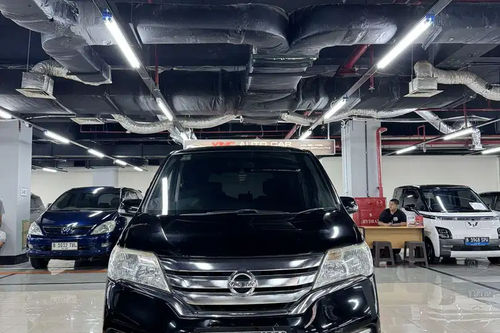 Used 2014 Nissan Serena 2.0L Highway Star AT